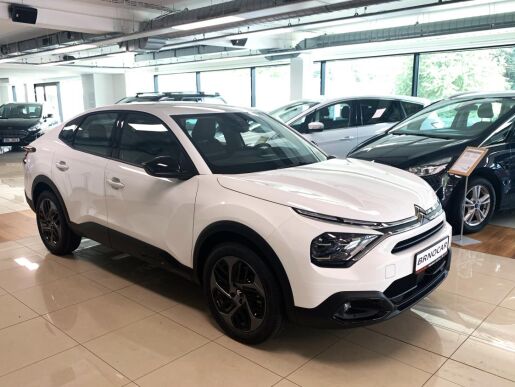 Citroën C4 X PLUS 1.2 PureTech 130 S&S EAT8